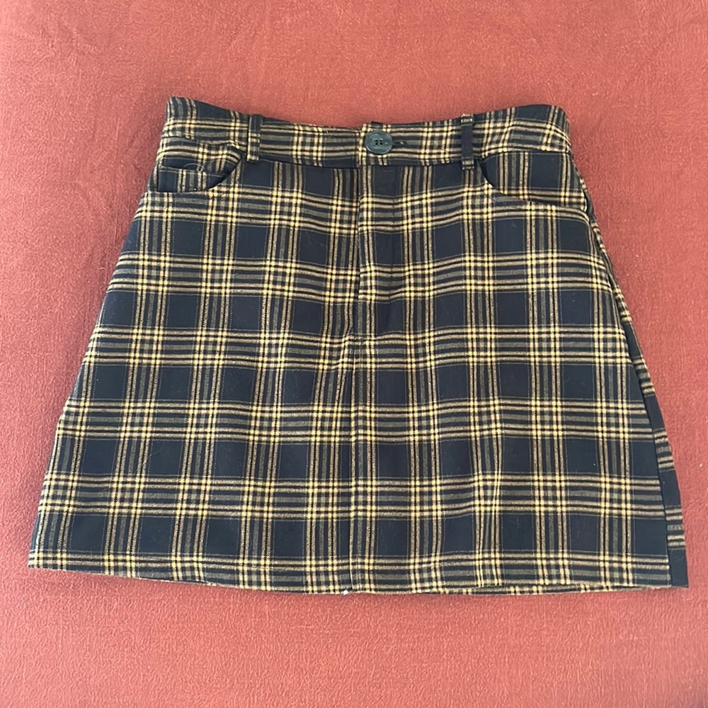Forever 21 Gold and Black Plaid Skirt